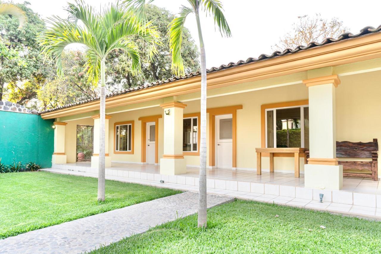 Casa Jardin-Lakeside Boutique Resort By Restavio Ajijic Dış mekan fotoğraf